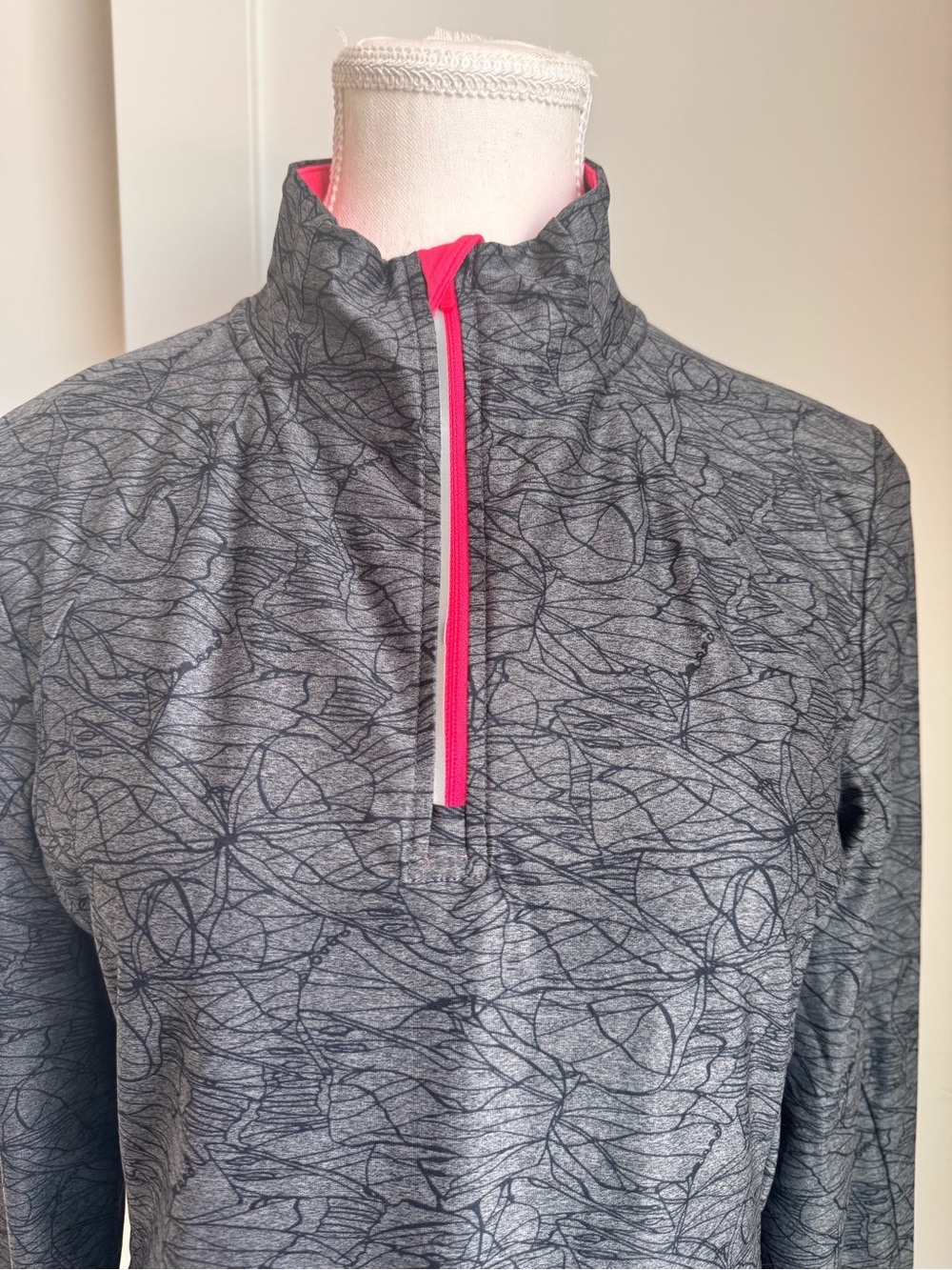 Mondetta Women's Gray Long-Sleeve Quarter-Zip Top with Pink Trim - Picture 8 of 11